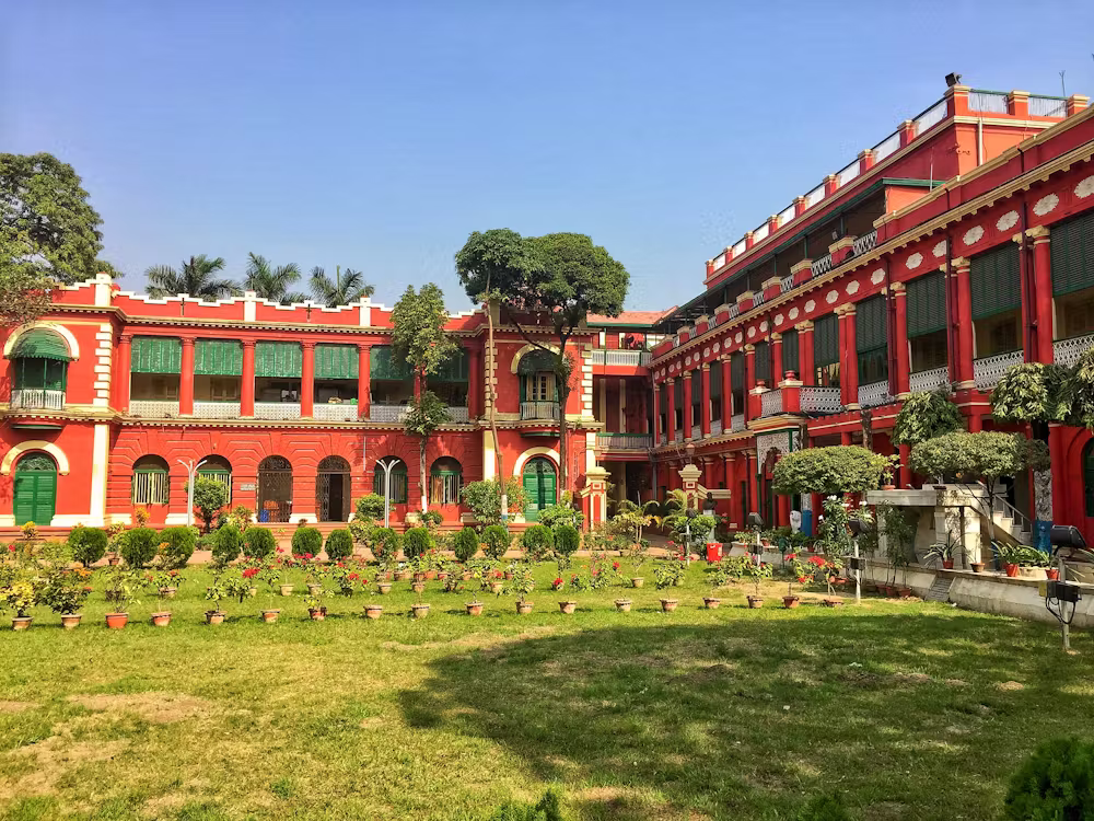 20 Best Locations For Pre Wedding Photoshoot In Kolkata | Wedding & Pre Wedding Photography in Kolkata | The BrightenU 20 Best Locations For Pre Wedding Photoshoot In Kolkata | The BrightenU Photography